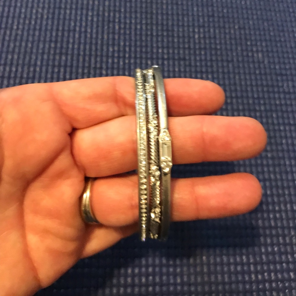 Set of 3 silver bangle bracelets